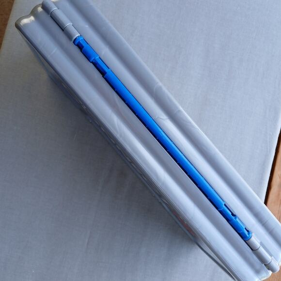 Hasbro Gaming Road Trip Series Connect 4 travel board game 2 player EUC ages 6+ - Picture 11 of 12